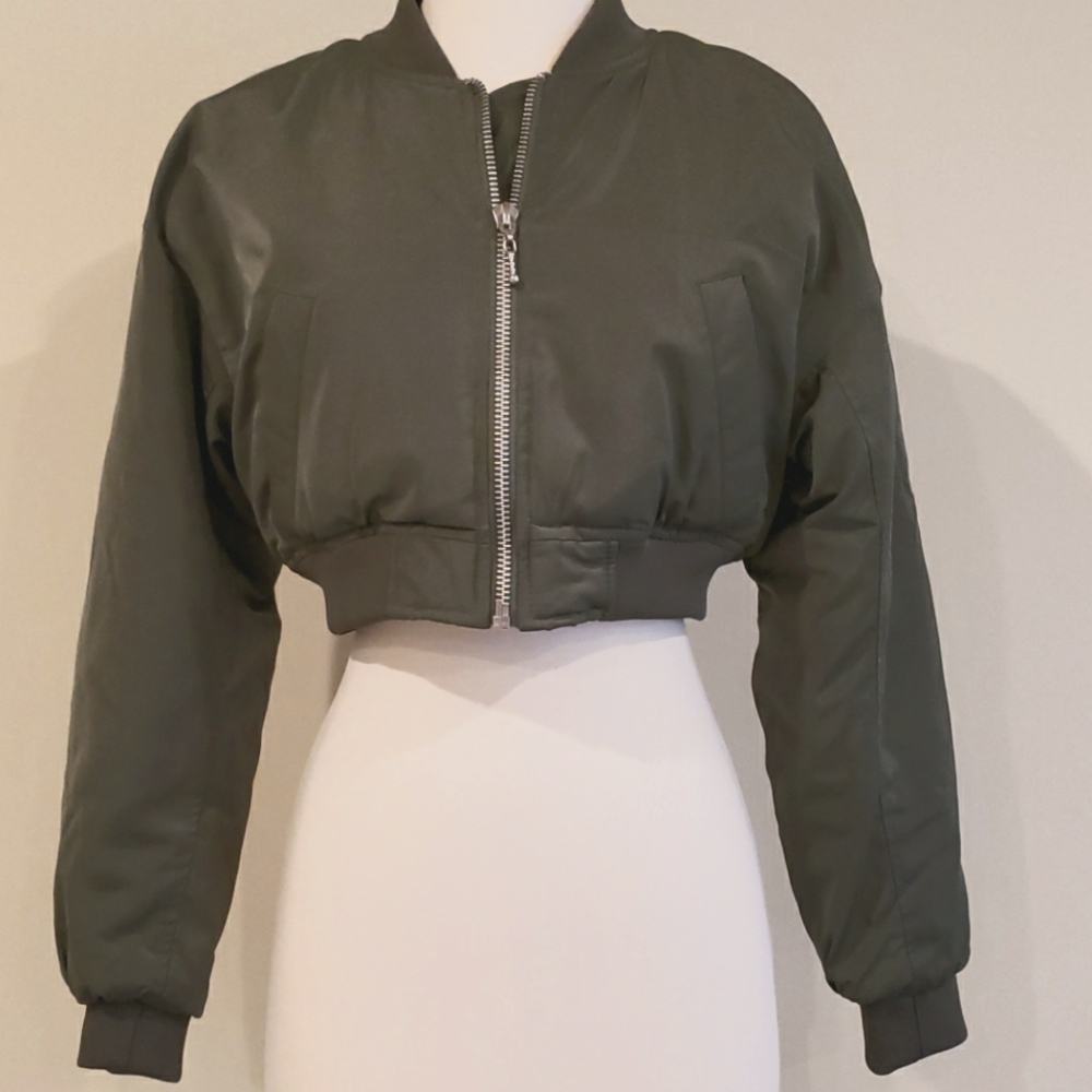 H&M Cropped Army Green/Olive Bomber Jacket XS